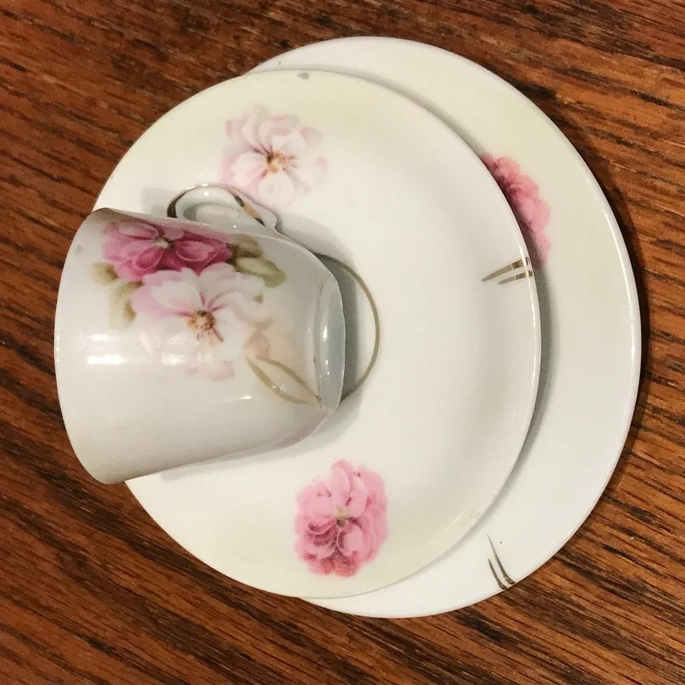 Vintage Porcelain Doll Tea Set: Hand-Painted Floral Cup, Saucer, Plate‎